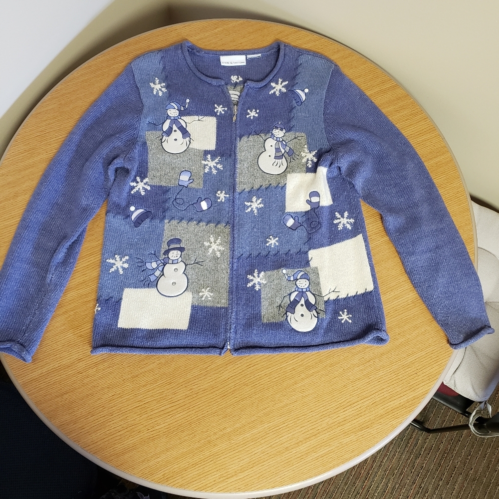 WOMENS SIZE MEDIUM,  PERIWINKLE,  ZIPPER CARDIGAN SNOWMAN SWEATER